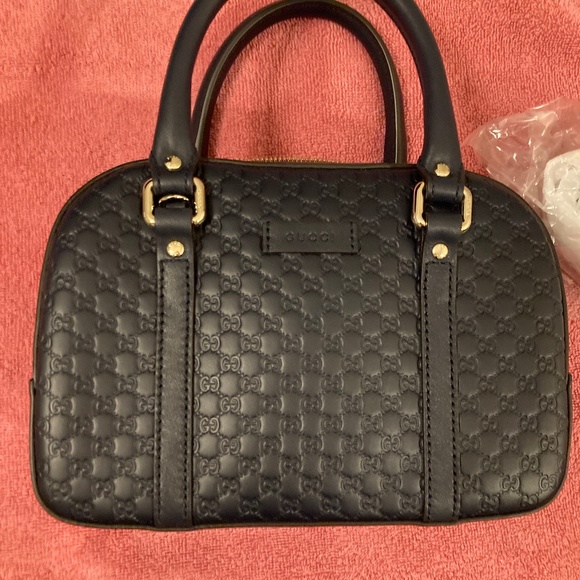 Brand new Gucci Crossbody - Picture 1 of 4